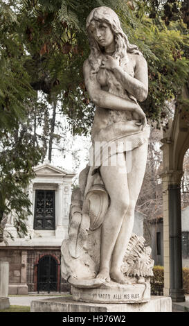 Statue auf dem Nationalfriedhof (Cementerio General de Santiago), Santiago, Chile Stockfoto