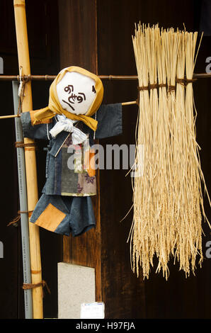 Vogelscheuchen japanischer Stil für zeigen Menschen in Kawagoe oder Kawagoe wenig Edo in Stadt der Kanto-Region in Saitama, Japan Stockfoto