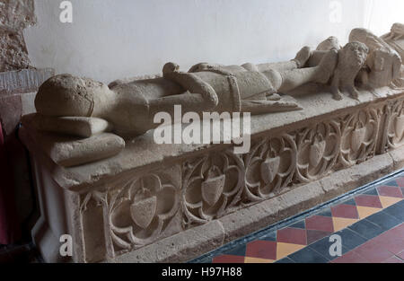 Ein Grab in der Holy Trinity Church, Hinton in Hecken, Northamptonshire, England, UK Stockfoto