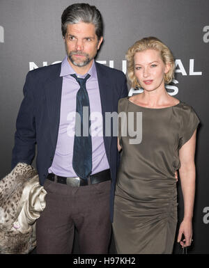 New York City, USA - 17. November 2016: Tod Williams und Schauspielerin Gretchen Mol besuchen die 'Nachttiere' New Yorker premiere Stockfoto