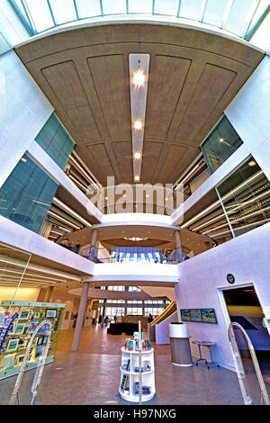 South Shields super neue Bibliothek Eingangshalle Stockfoto