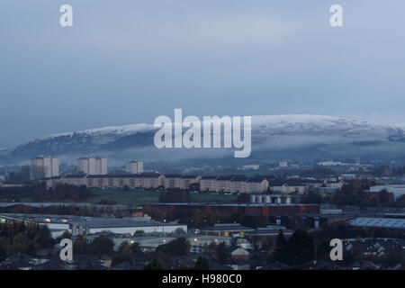 Drunchapel nach Nord Westen mit Duntocher Faifley und die Kilpatrick Hügel entlang der Linie des Antoninuswalls Stockfoto