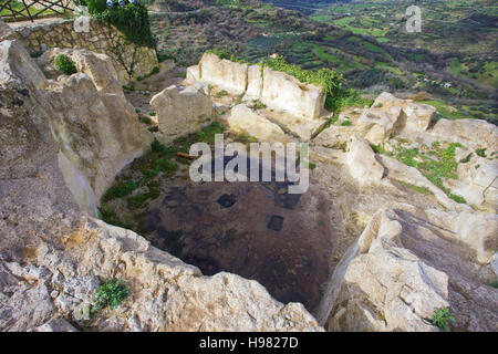 Ruinen und Details der mittelalterlichen Burg von Palazzolo Acreide. Sizilien Stockfoto