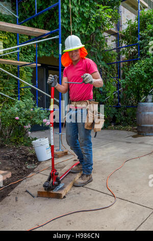 Bauarbeiter, Bewehrung, schneiden, Rutherford, Napa Valley, Napa County, Kalifornien Stockfoto