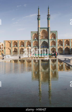 YAZD, IRAN - 7. Oktober 2016: Amir Chakhmaq Komplex in Yazd, Iran Stockfoto