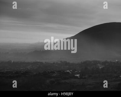 Blick über Belfast Black And White Landschaft Stockfoto