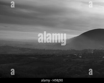 Blick über Belfast Black And White Landschaft Stockfoto