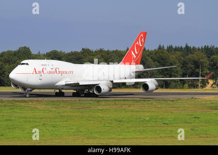 Hahn/Deutschland 12., 2012: Boeing 747 von ACG Fracht am Flughafen Hahn. Stockfoto