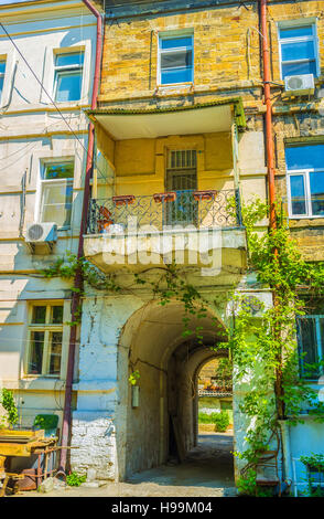 Typische Wohn Gebäude im alten Teil von Odessa, Ukraine. Stockfoto