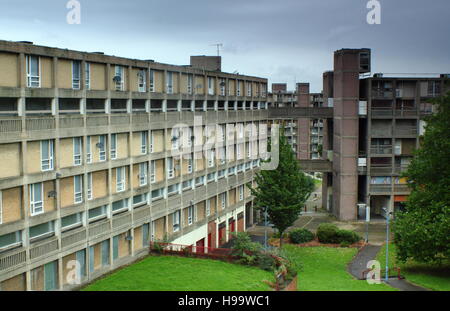 Sheffield, England. September 2016. Flanke der Park Hill Wohnsiedlung, die für die Regeneration durch Entwickler eingestellt ist Stockfoto