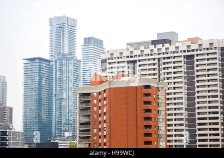 Wohngebäude in der Innenstadt von Toronto Ontario Kanada. Stockfoto