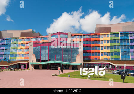 ZWOLLE, Niederlande - 4. April 2016: Bunte Eingang des Krankenhauses Isala. Es ist das größte nicht-akademischen Krankenhaus in den Niederlanden mit über 1,1 Stockfoto