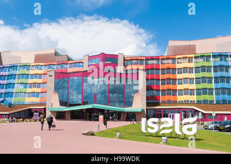 ZWOLLE, Niederlande - 4. April 2016: Bunte Eingang des Krankenhauses Isala. Es ist das größte nicht-akademischen Krankenhaus in den Niederlanden mit über 1,1 Stockfoto