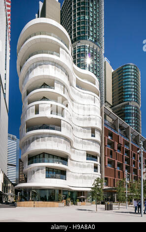 Architektur entlang der Vorland Barangaroo South, Sydney.  Bild Aufnahmen die Anadara Apartments von FJMTf Stockfoto