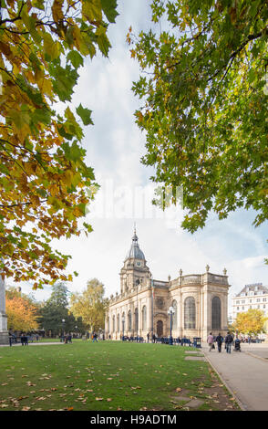 Herbst bei St Philip Kathedrale, Colmore Reihe, Birmingham, England, UK Stockfoto