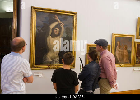 Touristen auf der Suche eine gemalte klassische Kunst in Rom, Szene Italien, Kapitolinische Museen, Musei Capitolini, Kunst-Erbe-Wahrzeichen Stockfoto