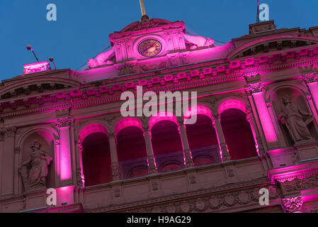 Die Casa Rosada (Rosa Haus), Amtssitz des Präsidenten von Argentinien und Sitz der Regierung an der Plaza de Mayo in Buenos Aires. Stockfoto