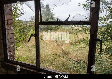 Verlassenen Gebäuden in der ehemaligen RAF Upper Heyford, war Heimat von Einheiten von der Royal Air Force und der US Air Force. Stockfoto