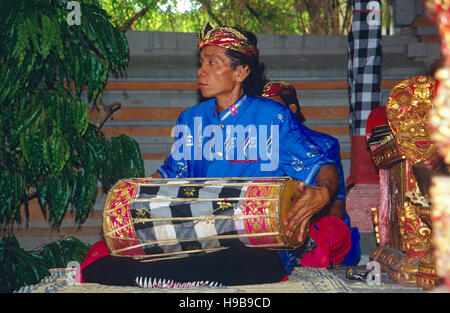 Gamelan-Musiker in Tulamben, Bali, Indonesien Stockfoto