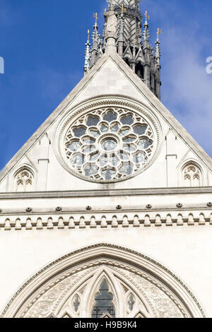 Abstrakte Ansicht der königlichen Justiz Gerichte in London Stockfoto