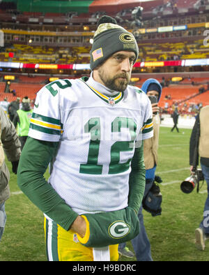 Landover, Maryland, USA. 20. November 2016. Green Bay Packers Quarterback Aaron Rodgers (12) verlässt das Feld nach seinem Team 42-24 Niederlage gegen Washington Redskins in FedEx Field in Landover, Maryland auf Sonntag, 20. November 2016. Kredit: Ron Sachs/CNP - NO WIRE SERVICE - Kredit: Dpa picture-Alliance/Alamy Live News Stockfoto