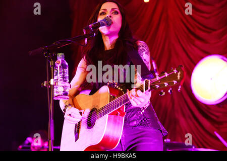 Islington Montagehalle, Islington, London, UK, 21. November 2016, Amy MacDonald mit einem intimen Konzert am Islington Montagehalle, Amy MacDonald, Amy MacDonald auf ihre UK-Tour in Islington, London. Bildnachweis: Richard Soans/Alamy Live-Nachrichten Stockfoto