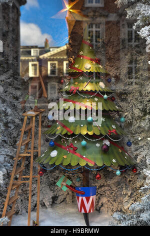 Piccadilly, London, UK. 22. November 2016.  Weihnachten-themed-Fenster zeigt an Fortnum and Mason am Piccadilly. Bildnachweis: Matthew Chattle/Alamy Live-Nachrichten Stockfoto