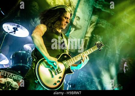 Mailand, Italien. 21. November 2016. Testament führt live auf der Bühne während ihrer Show auf Alcatraz in Mailand, Italien: Mairo Cinquetti/Alamy Live News Stockfoto