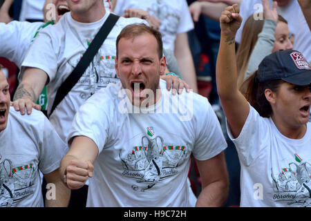 Legia Warschau-Fans im PGE im Stadion in Warschau, während polnische Pokalfinale Legia Warszawa Vs Lech Poznan. Stockfoto