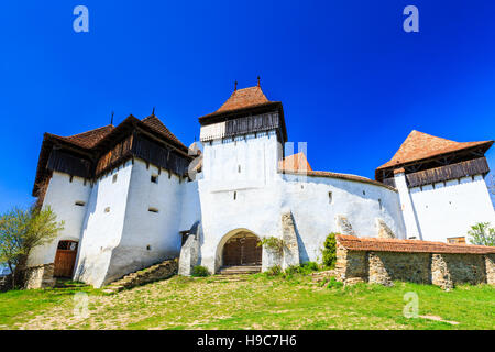 Deutsch-Weißkirch, Brasov. Wehrkirche in Siebenbürgen, Rumänien. Stockfoto