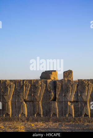 Relief im Apadana Palast Persepolis, Fars Provinz, Marvdasht, Iran Stockfoto