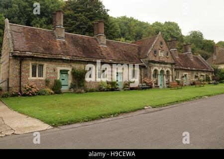 Armenhäuser, Milton Abbas, Dorset, Großbritannien Stockfoto