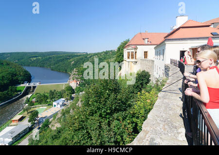 Znojmo (Znaim): Blick von der Burg zu einem Damm der Dyje (Thaya), Jihomoravsky, Südmähren, Süd-Mähren, Tschechische Stockfoto