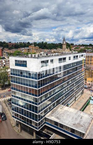 Ansicht von oben von Hameln Haus (jetzt ein Premier Inn), Torbogen, nördlich von London, Großbritannien Stockfoto