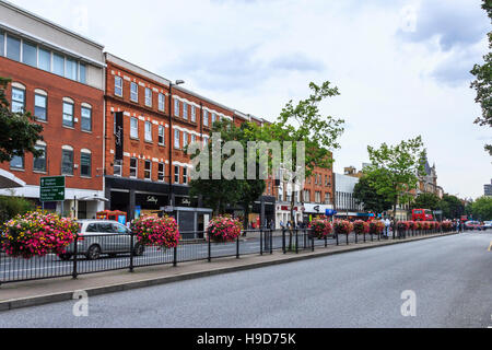 Ein Blick nach Süden entlang der Holloway Road, North London, UK, nach dem Planen und vor der Straße Benotung angewendet worden Stockfoto