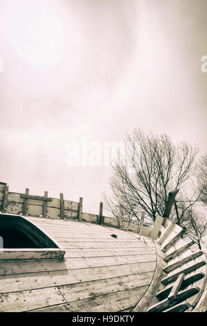 Verlassene Holzboot Stockfoto