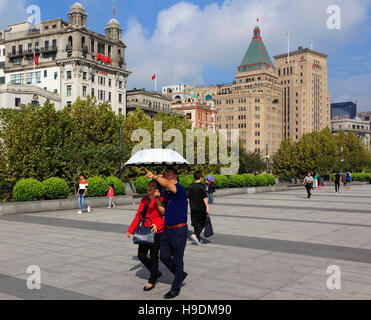 China, Shanghai, Bund, North China Daily News Gebäude, Peace Hotel, Bank of China, historische Architektur, Stockfoto