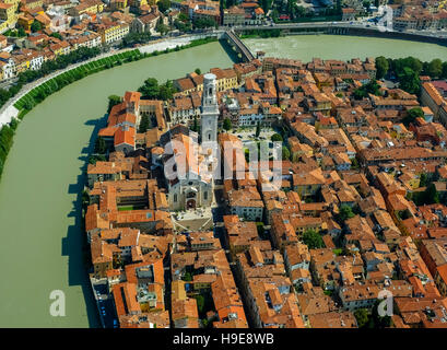 Antenne, Verona Kathedrale Cattedrale Santa Maria Matricolare, Zentrum von Verona, Etsch, Adige, Verona, Norditalien, V anzeigen Stockfoto