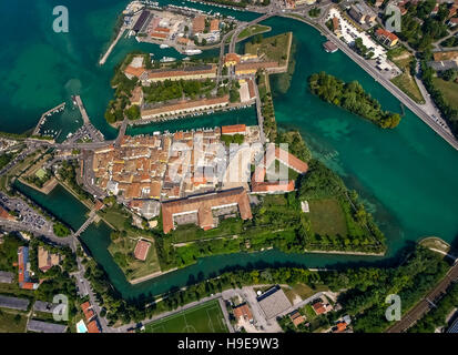 Luftaufnahme, Comune di Peschiera del Garda am Fluss Mincio, Entwürfe, Festungen, Gardasee, Lago di Garda, Stockfoto