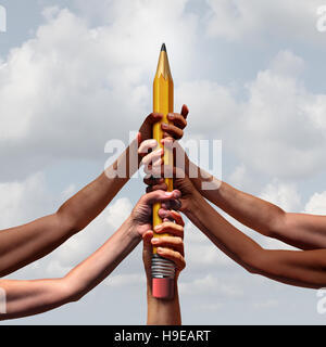Kreativteam potenzielle Konzept als eine Gruppe von unterschiedlichen Arme und Hände hält einen Stift als motivierende Metapher für Freunde Zusammenfügen für eine Stockfoto