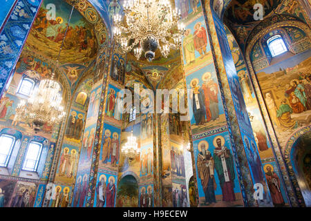Innenraum der Kirche des Erlösers auf Auferstehungskirche, erbaut an der Stelle, wo Alexander II tödlich verwundet wurde. Stockfoto