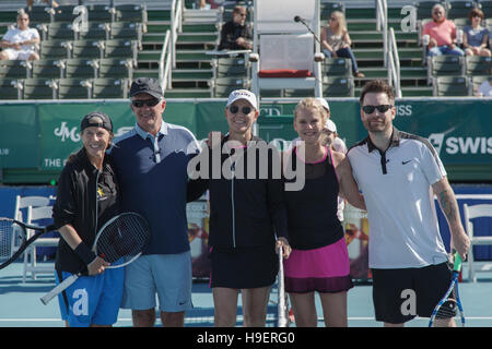 Andrea Jaeger, Alan Thicke, Rennae Stubbs, Maeve Quinlan David Cook am 26. November 2016 bei Chris Evert pro-Promi Tennis Classic im Delray Beach Tennis Center in Delray Beach, Florida Stockfoto