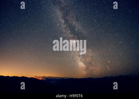 Sternenhimmel in der Nacht Stockfoto