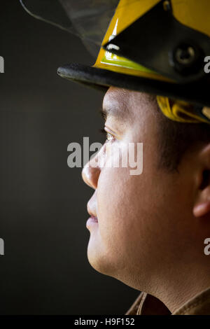 Porträt des chinesischen Feuerwehrmann Stockfoto