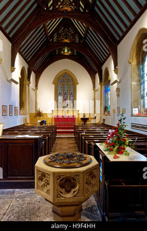 Eine Innenansicht der St.-Lawrence-Kapelle in Warminster, Wiltshire, Vereinigtes Königreich. Stockfoto