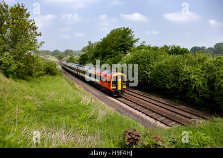 British Rail Class 159 DMU Zug in South West Trains Lackierung geht Sherrington in Wiltshire, geht es in Richtung Warminster, UK. Stockfoto