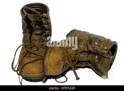 Ein paar der alten Bergsteigen Lederstiefel Stockfoto