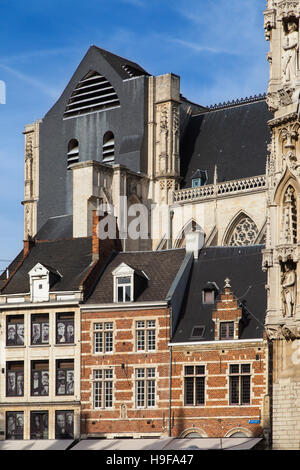 Turm der St. Peter Kirche in Leuven, Belgien. Stockfoto