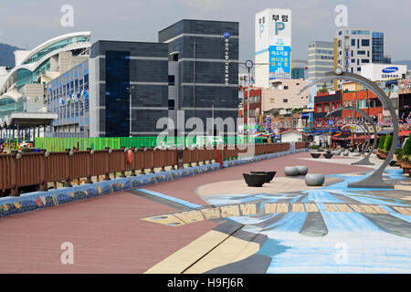 Waterfront Promenade, Nampo District, Busan, Südkorea, Asien Stockfoto