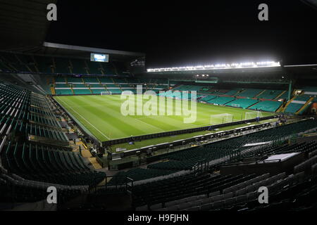 Eine Gesamtansicht der Celtic Park während einer Trainingseinheit vor der UEFA-Champions-League-Gruppenspiel im Celtic Park, Glasgow. PRESSEVERBAND Foto. Bild Datum: Dienstag, 22. November 2016. Siehe PA Geschichte Fußball Barcelona. Bildnachweis sollte lauten: Andrew Milligan/PA Wire Stockfoto